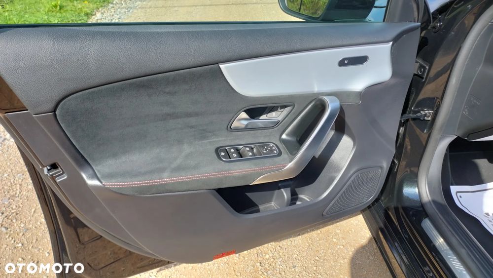 Mercedes-Benz Klasa A AMG 35 4Matic AMG Speedshift DCT 7G - 9