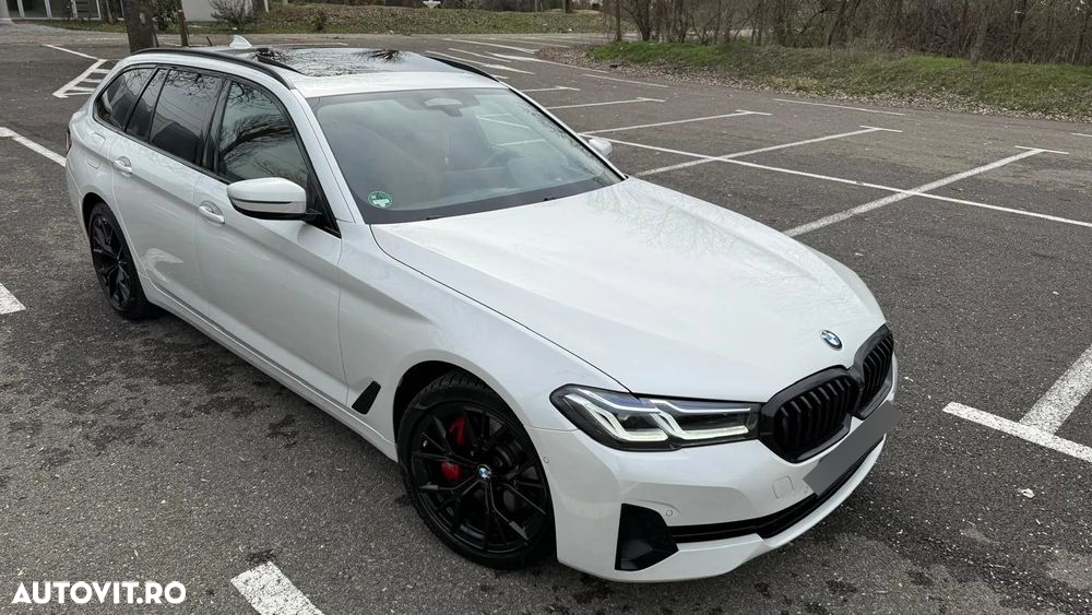 BMW Seria 5 540i xDrive Touring Aut. Luxury Line - 2