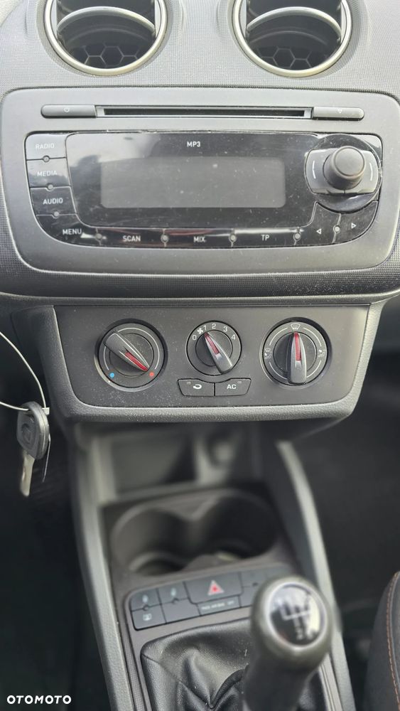 Seat Ibiza 1.4 16V Entry - 19