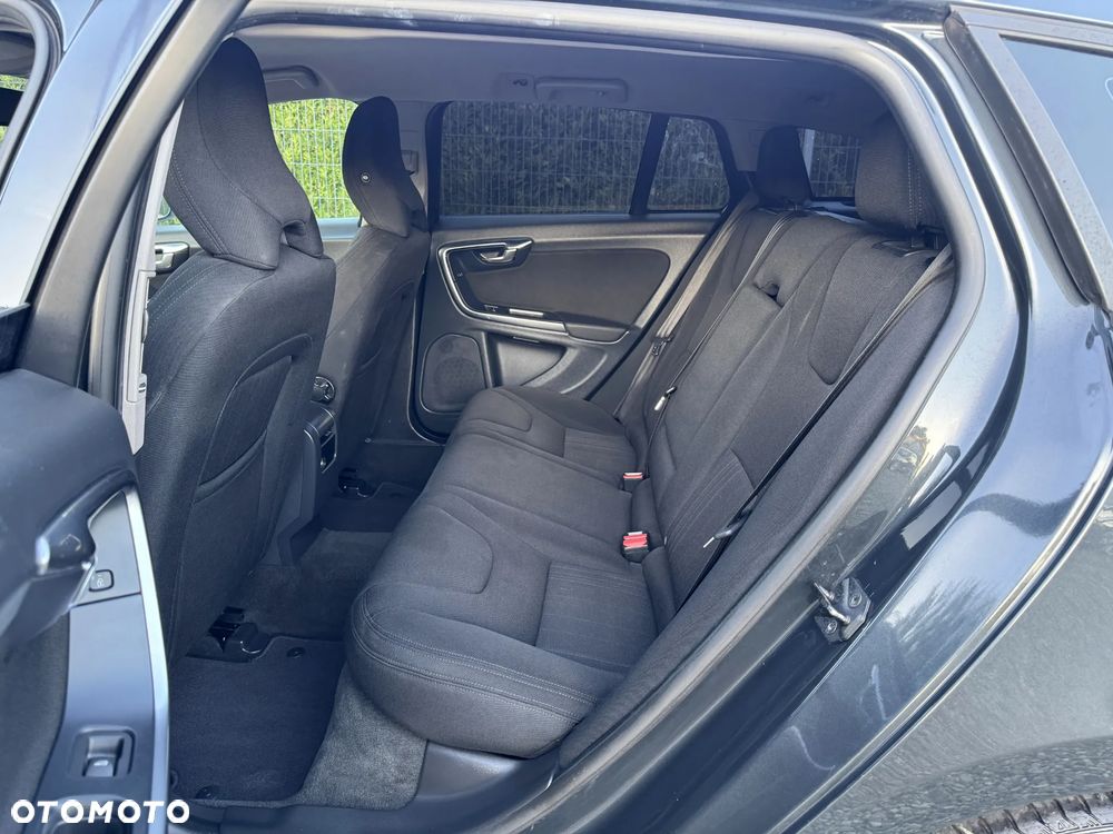 Volvo V60 D3 Business Edition - 19