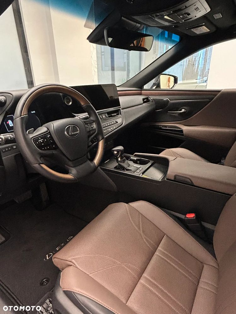 Lexus ES 300h Prestige - 5