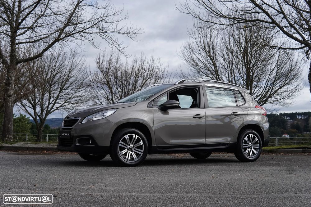 Peugeot 2008 1.2 PureTech Style - 4