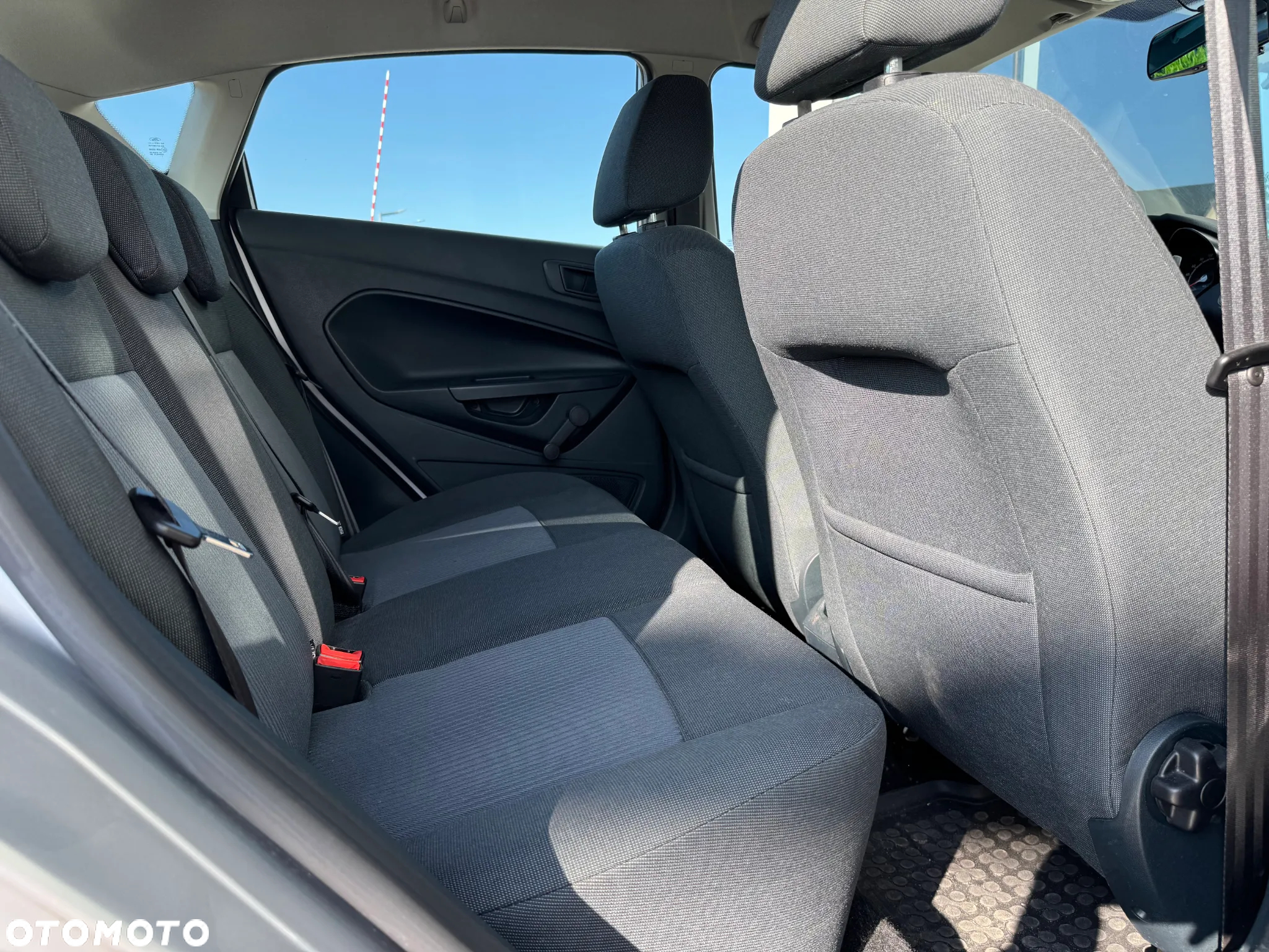 Ford Fiesta 1.25 Ambiente EU5 - 11