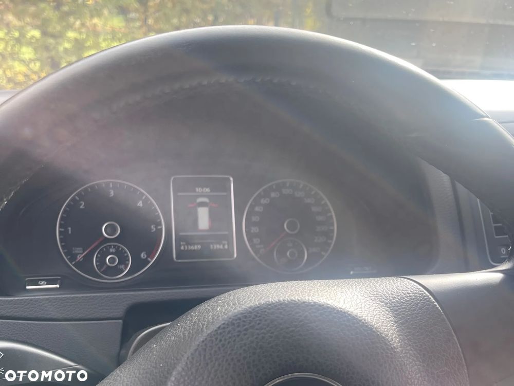 Volkswagen Multivan - 10