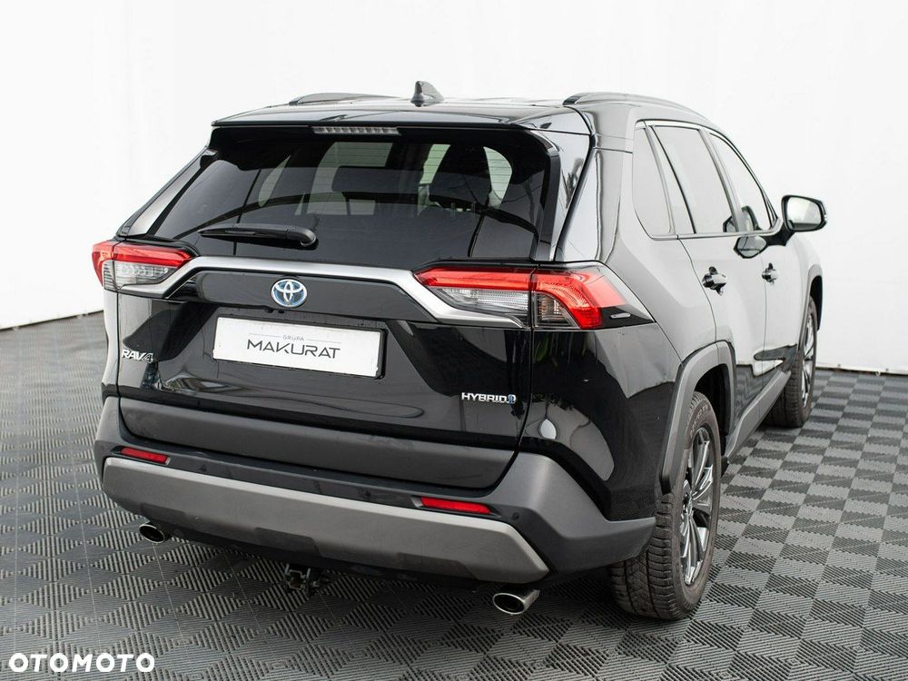 Toyota RAV4 - 6