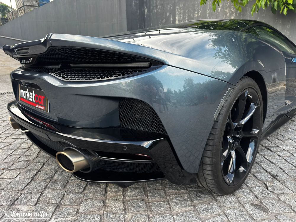 McLaren GT 4.0 Twin-Turbo V8 - 32