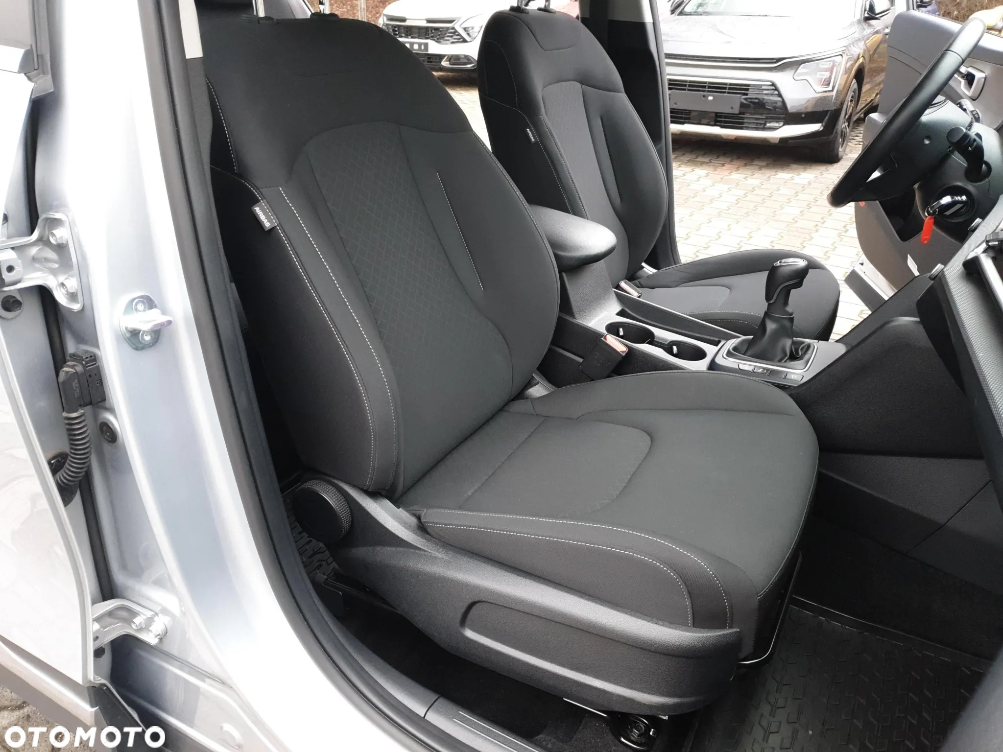 Kia Sportage 1.6 T-GDI M 2WD - 27