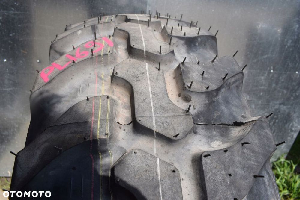 335/80 R20 Dunlop SP T9 pojedyncza - 1