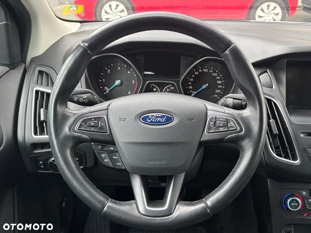 Ford Focus 2.0 TDCi Titanium ASS - 13