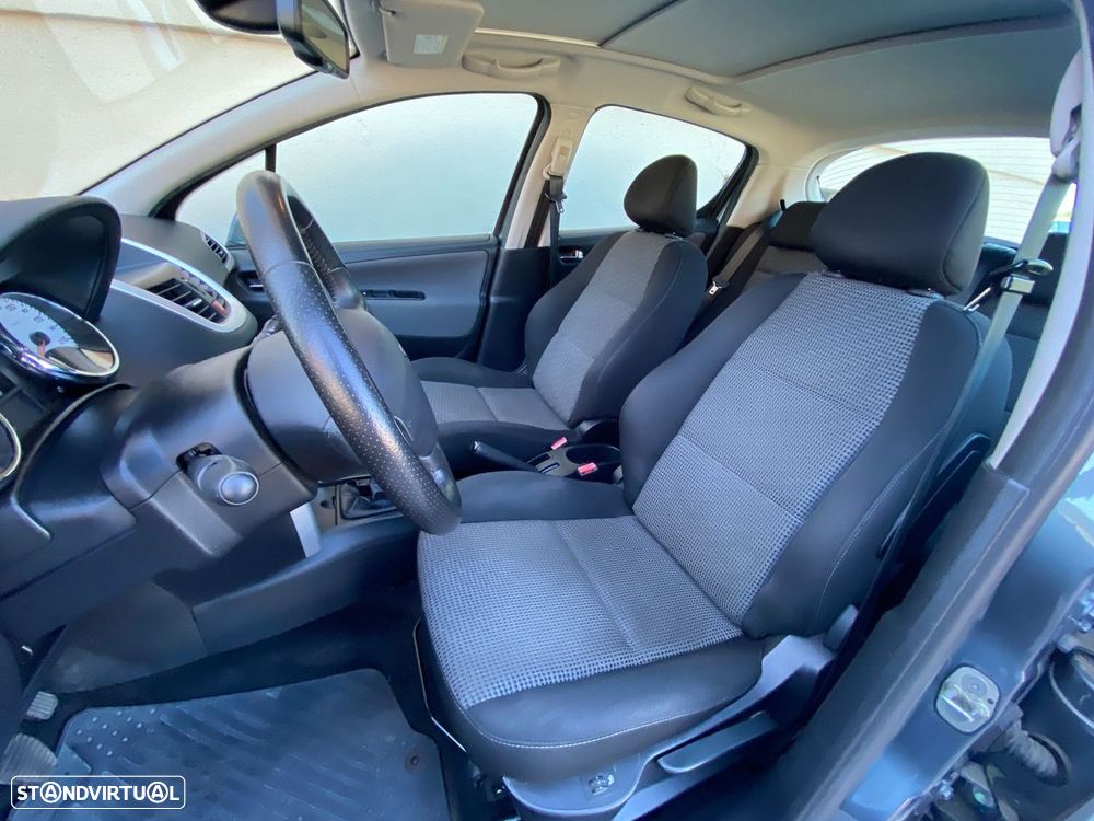 Peugeot 207 1.6 HDi Sport - 9