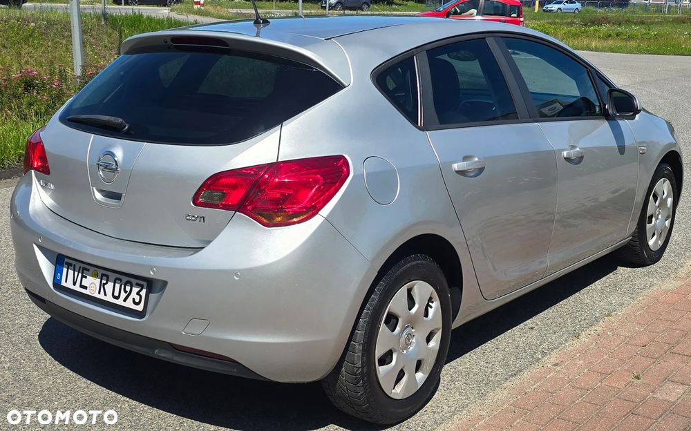 Opel Astra 1.7 CDTI DPF Color Edition - 4