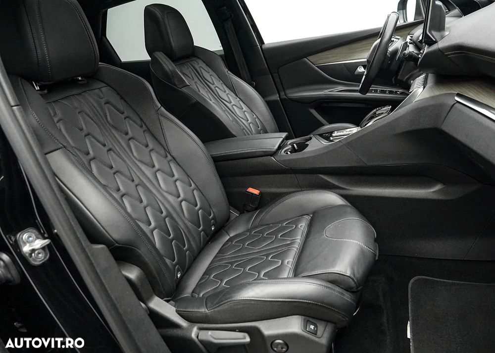 Peugeot 3008 PHEV 300 EAT8 4X4 GT - 16