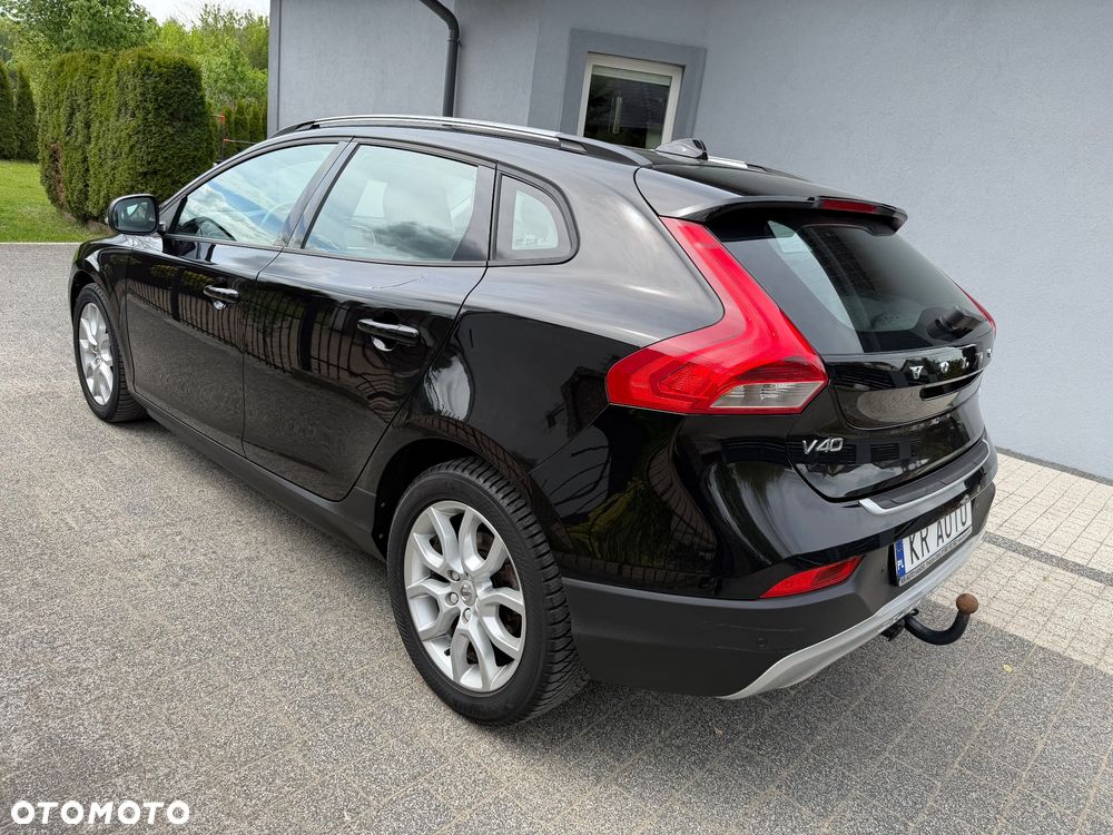 Volvo V40 Cross Country D2 Momentum - 28