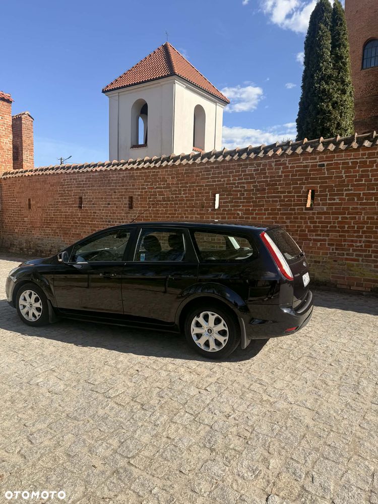 Ford Focus 1.8 TDCi Ambiente - 2