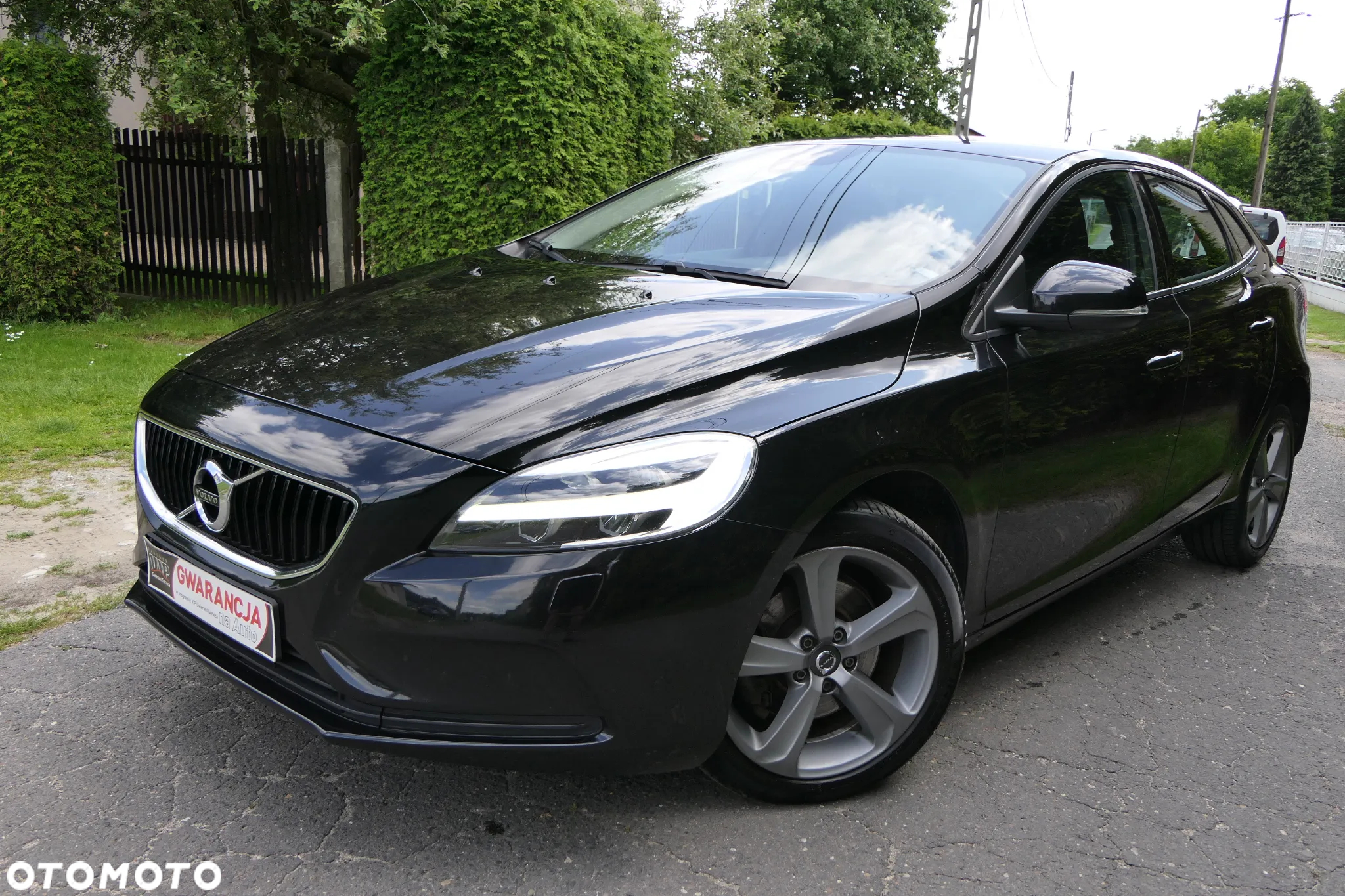 Volvo V40 T3 Drive-E Momentum - 4