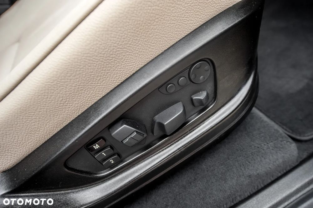 BMW X5 xDrive40d - 22