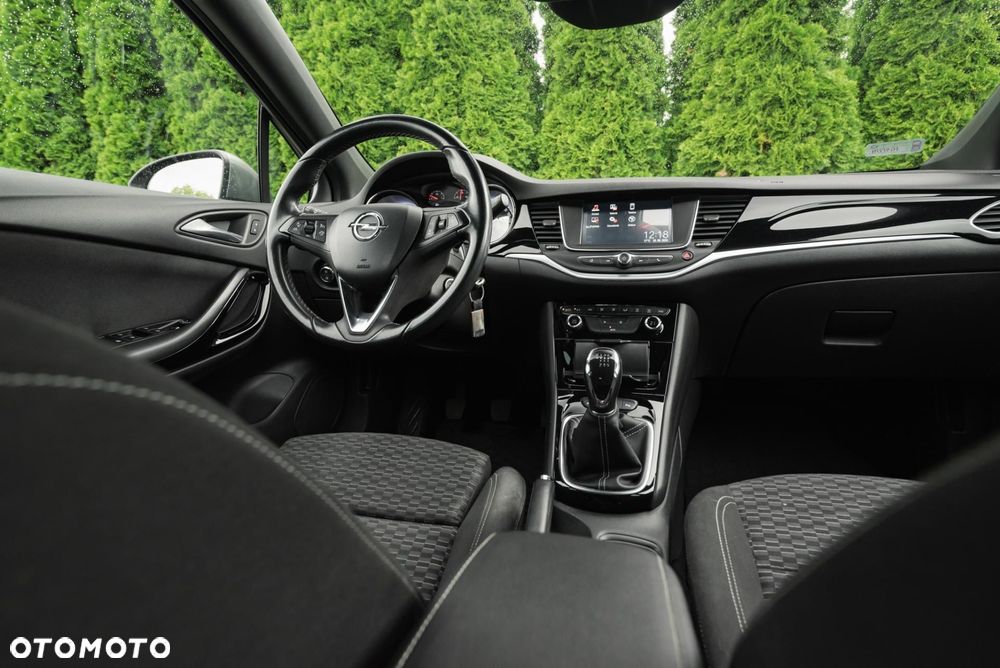 Opel Astra - 18