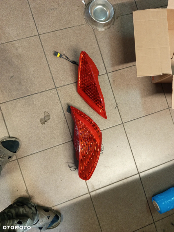lampa tył prawa org eu  w blotnik i klape  peugeot 307cc poznan