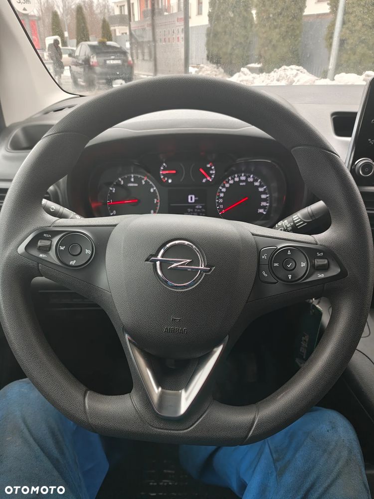 Opel Combo 1.2 Turbo S&S - 12