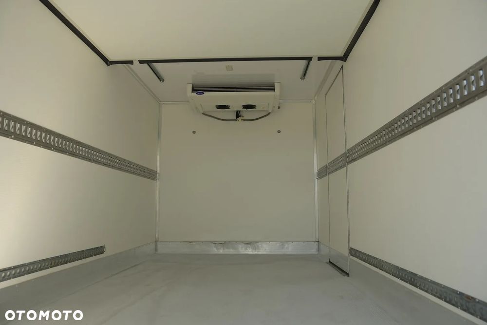 Iveco DAILY 35-180 * 3.0 Diesel 180KM * CHŁODNIA CARRIER XARIOS 500 * SUPER STAN! - 19