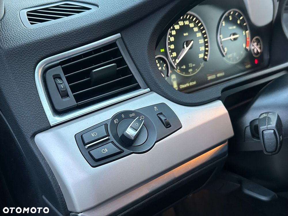BMW 5GT 520d - 17