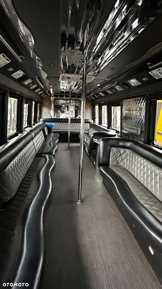 Freightliner Thomas school bus - 22