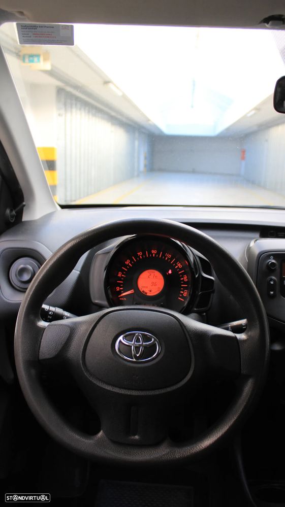 Toyota Aygo x-play - 49