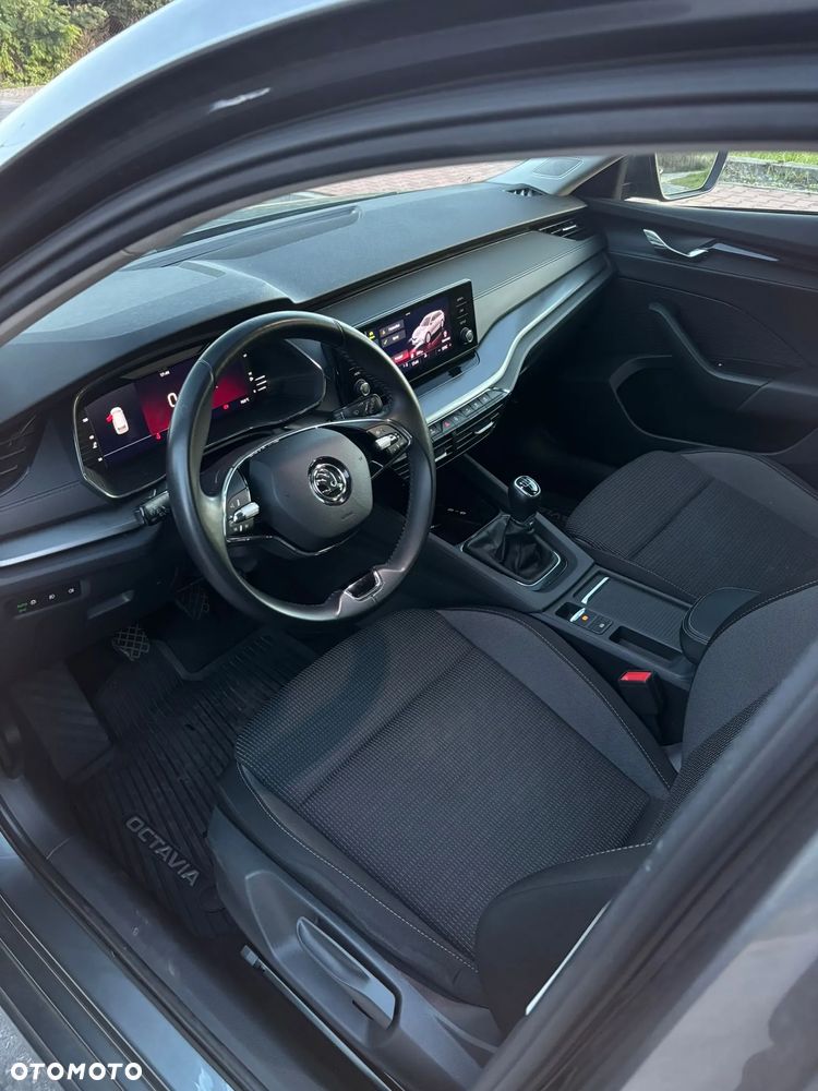 Skoda Octavia 2.0 TDI Active - 20