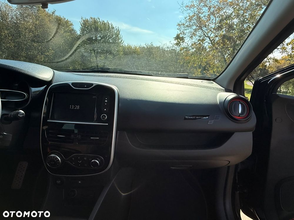 Renault Clio - 14