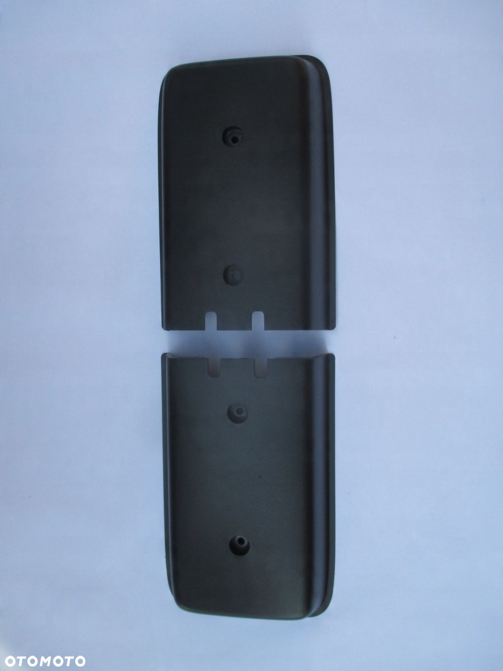 Osłony tylnych lamp do belki VW T5 T6 7F0825271 komplet LP 7F0825271 - 1