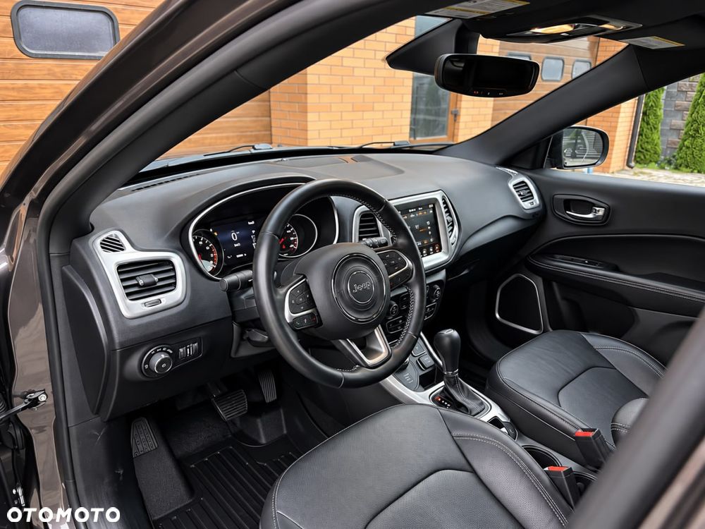 Jeep Compass - 14