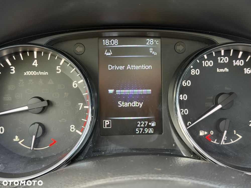 Nissan Qashqai 2.0 360 CVT - 19