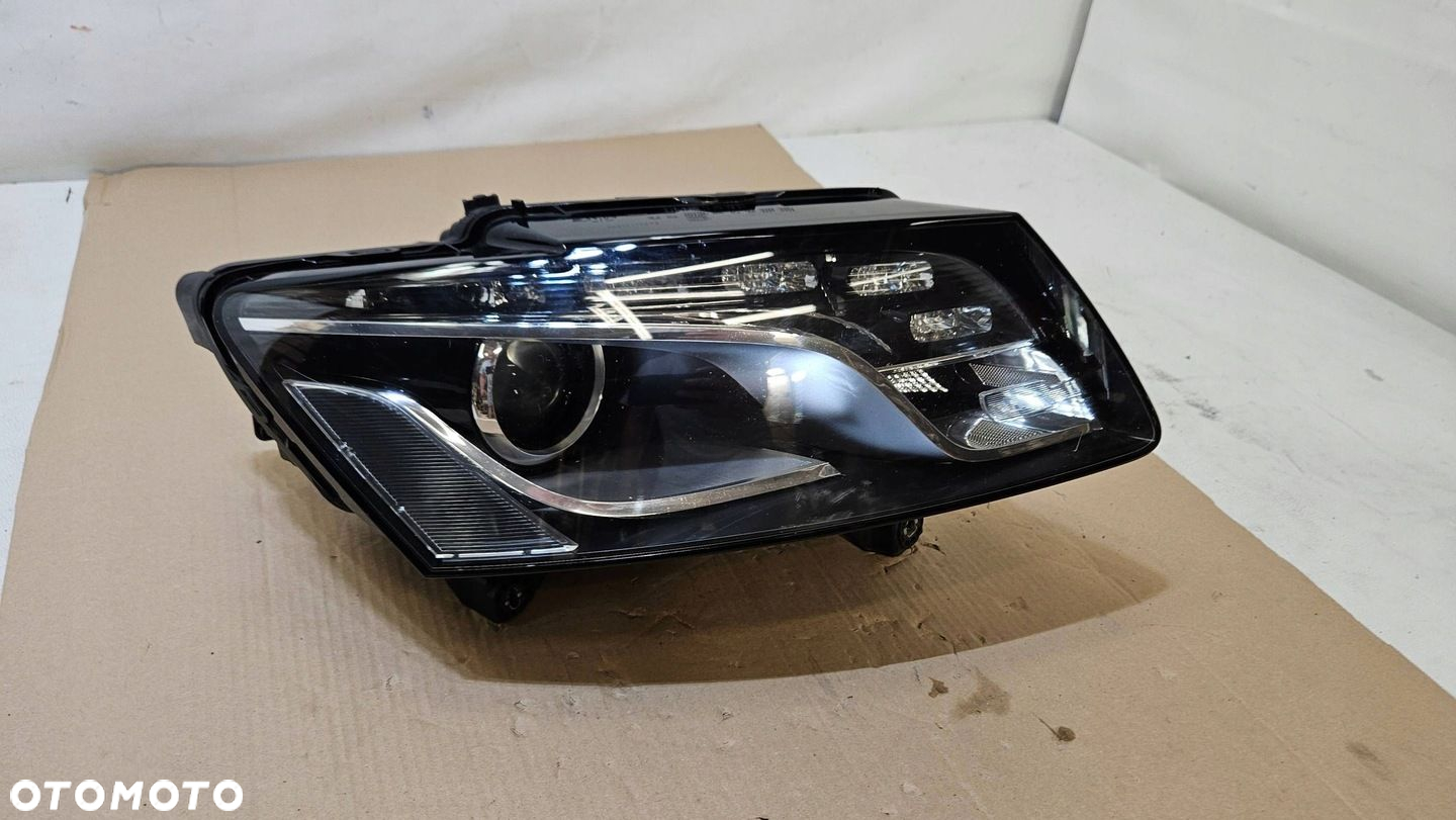 LAMPA PRAWA PRZÓD PRZEDNIA AUDI Q5 8R XENON 8R0941004D - 2
