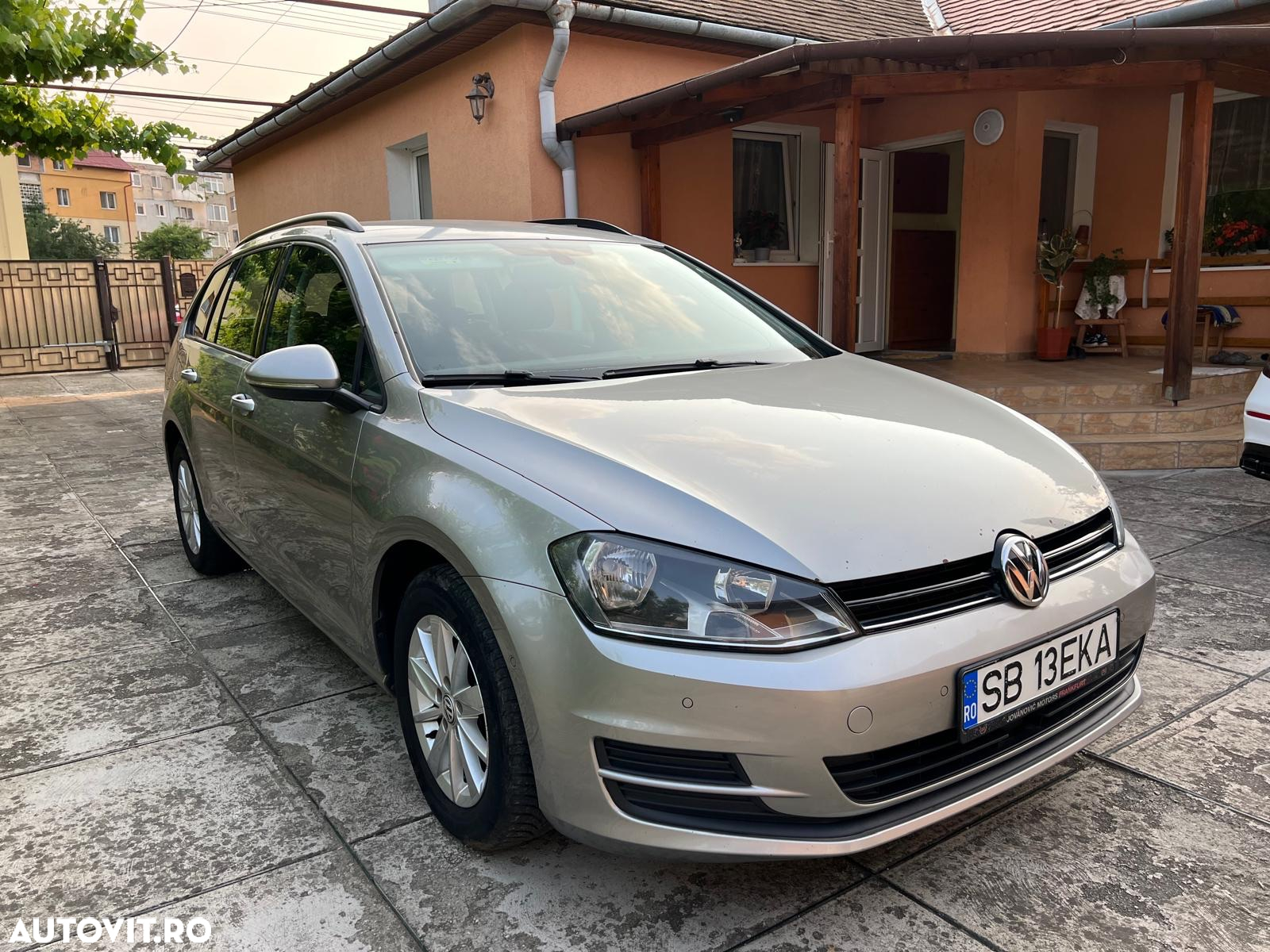 Volkswagen Golf 1.6 TDI BMT Highline - 3