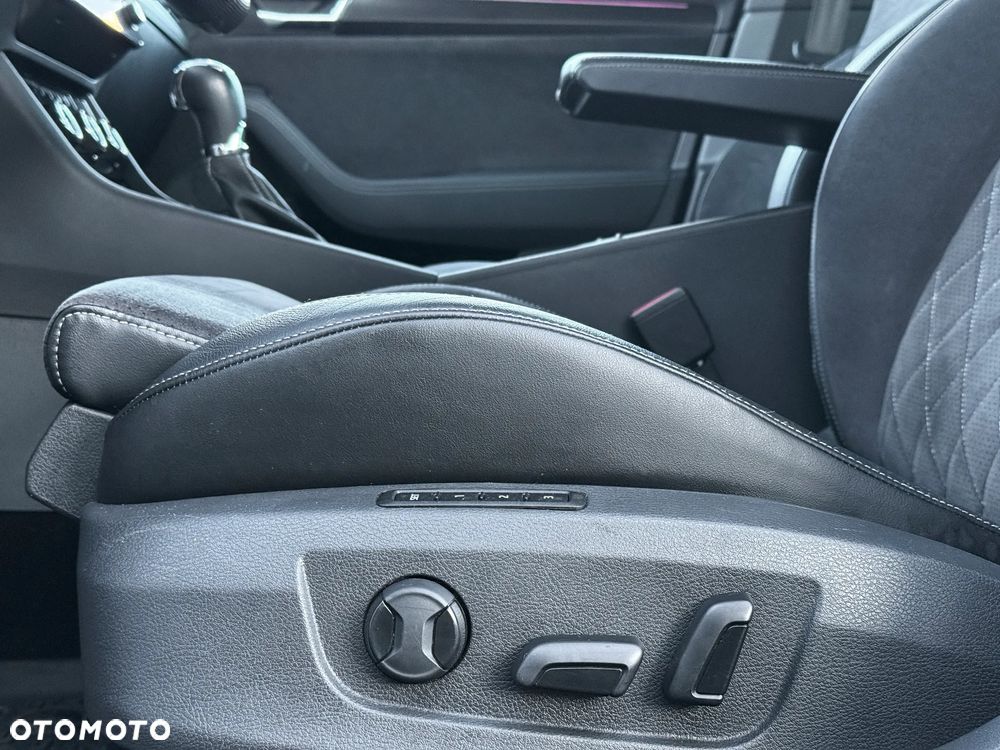 Skoda Superb 2.0 TDI SCR 4x4 Sportline DSG - 24