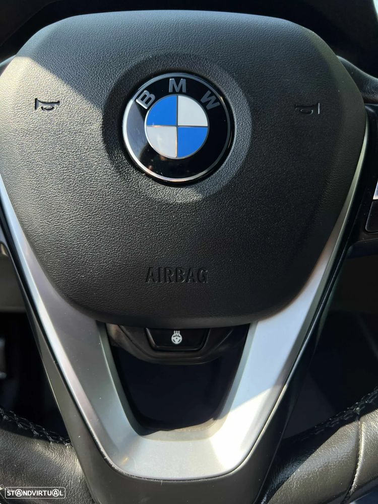 BMW 330 e Aut. Sport Line - 30