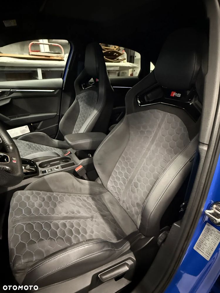 Audi RS3 Limousine TFSI Quattro Performance Edition S tronic - 11
