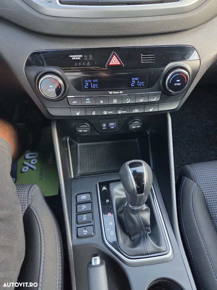 Hyundai Tucson 2.0 CRDI 4WD Automatik Intro Edition - 10