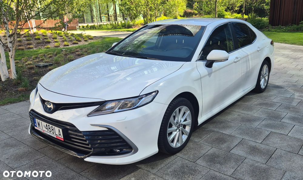 Toyota Camry 2.5 Hybrid Comfort CVT - 1