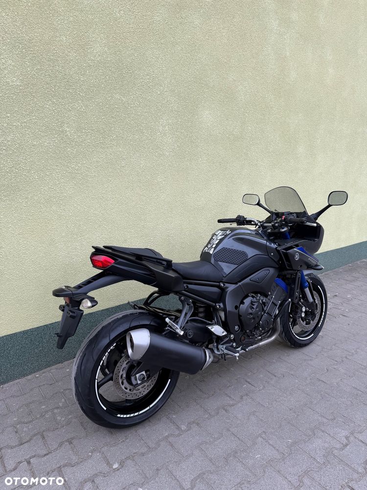 Yamaha FZ8 - 10