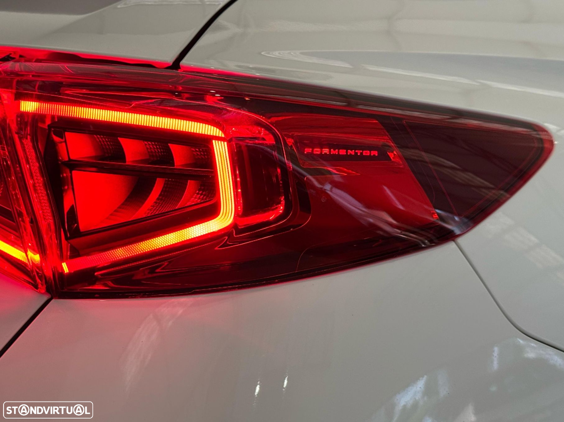 Cupra Formentor 1.4 e-Hybrid Plus DSG - 15