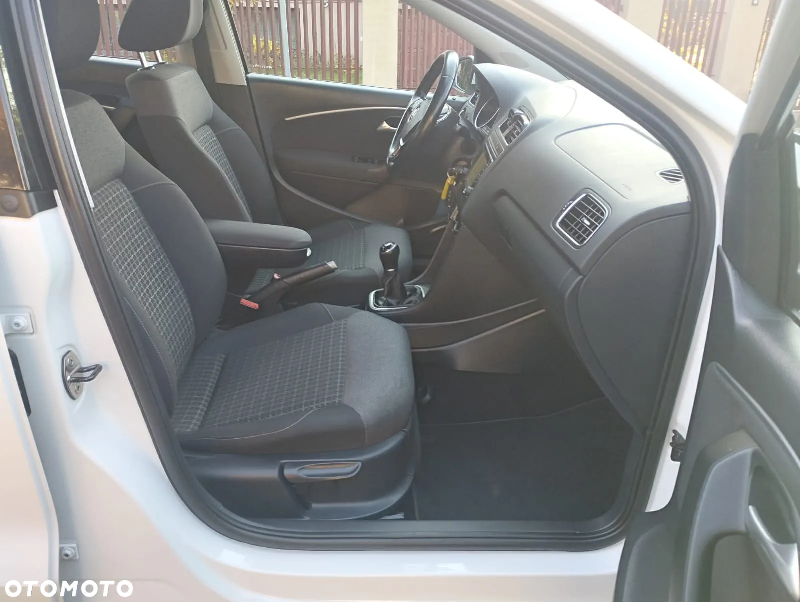 Volkswagen Polo 1.4 TDI (Blue Motion Technology) Comfortline - 13