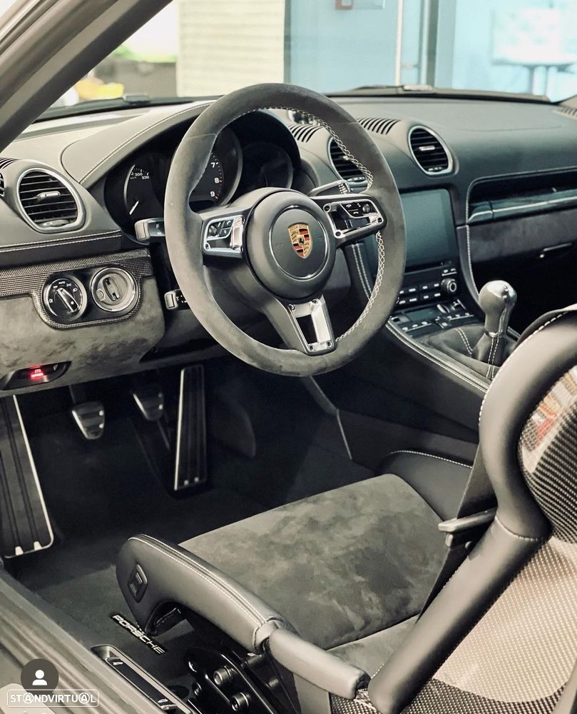 Porsche 718 Spyder Standard - 12