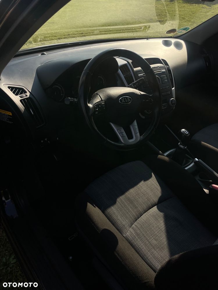Kia Ceed Cee'd 1.6 Crdi Optimum + - 12
