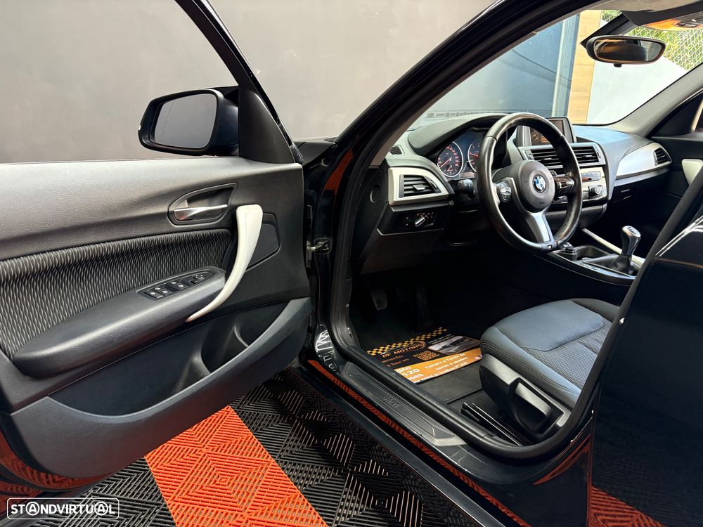 BMW 118 d Line Sport - 34