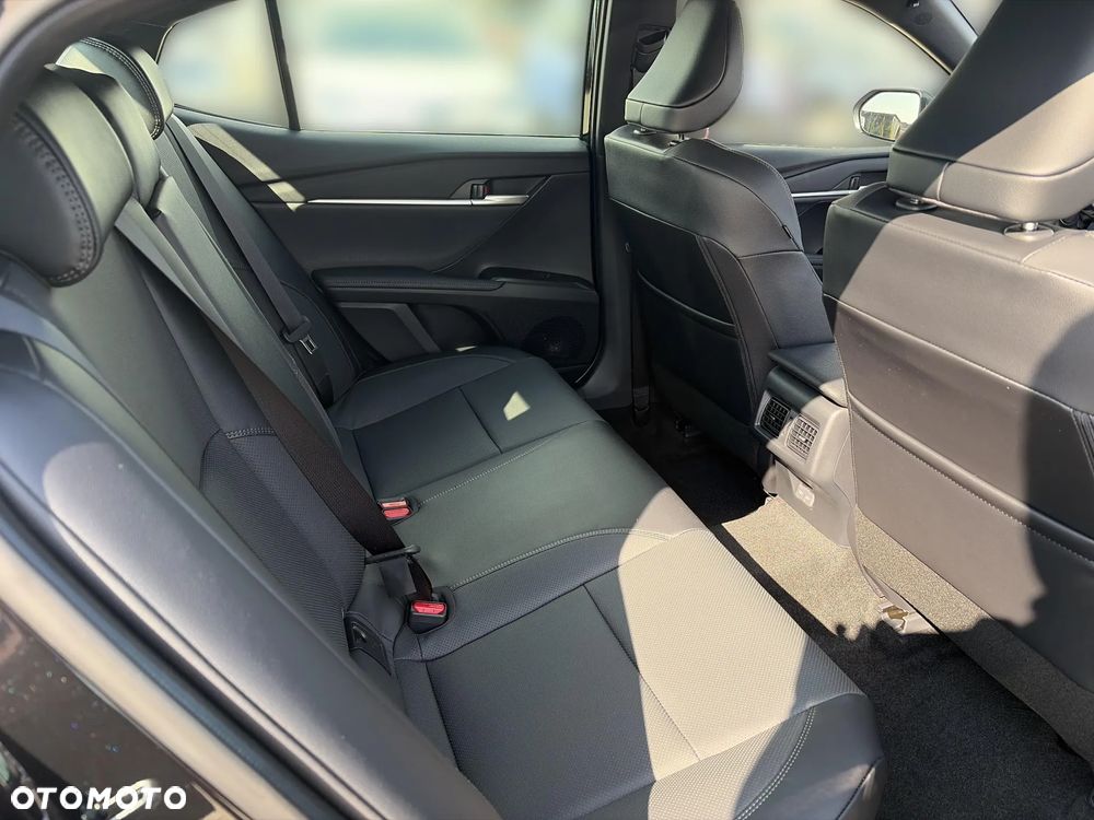 Toyota Camry 2.5 Hybrid Dynamic Force Comfort e-CVT - 10