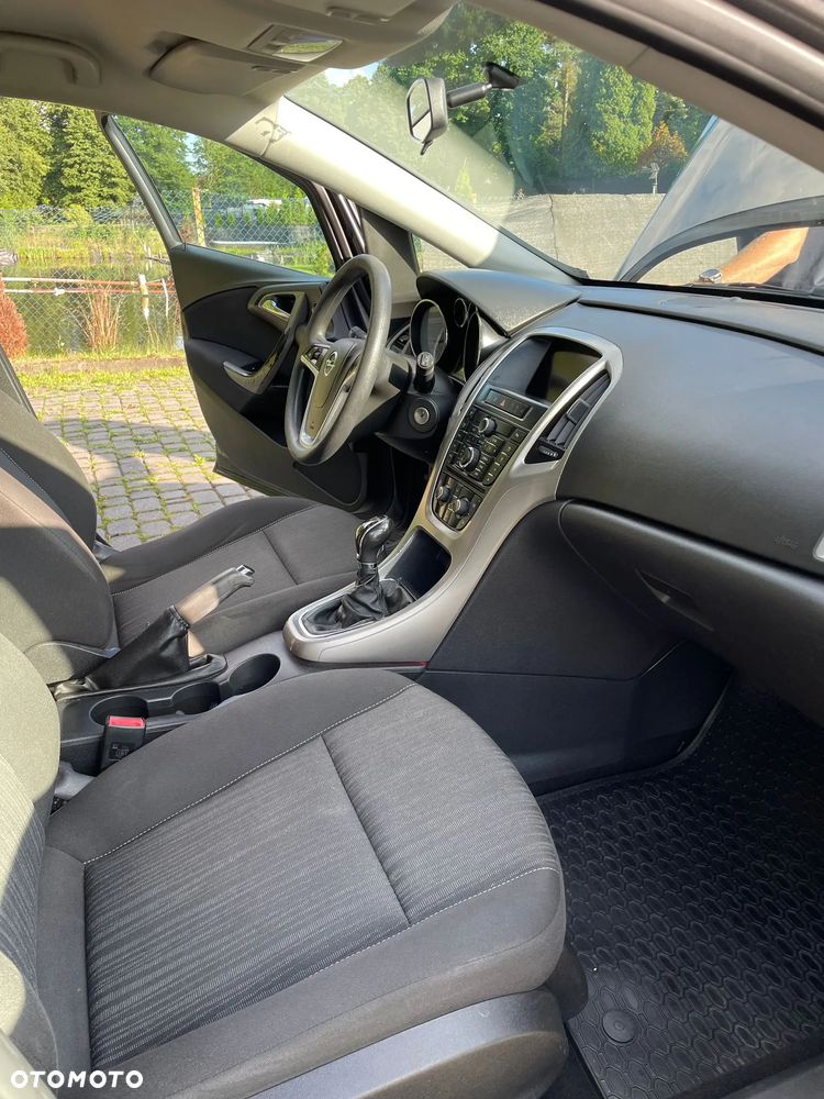 Opel Astra 1.4 T Essentia - 18