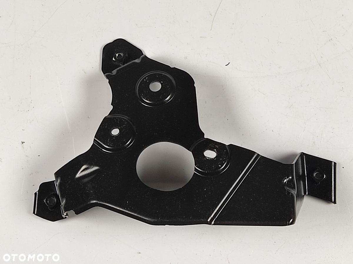 VOLVO XC40 17-21r Mocowanie Wspornik Konsoli - 6