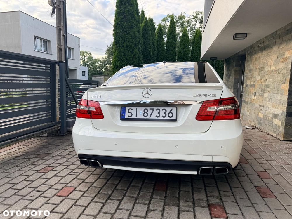 Mercedes-Benz Klasa E 63 AMG - 5