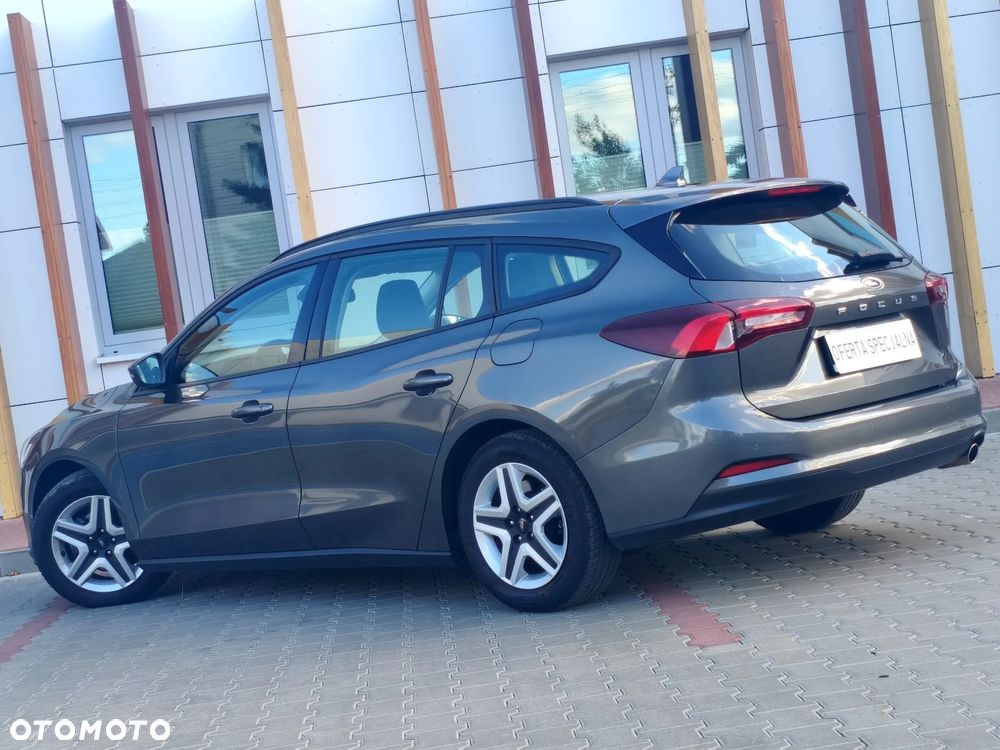 Ford Focus - 23